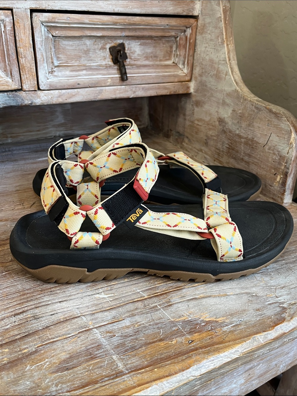 Unisex Teva XLT 2 (Women’s 13= Men’s 11) Teva XLT 2 Multicolor